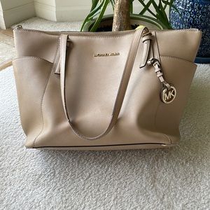Michael Kors Tote
